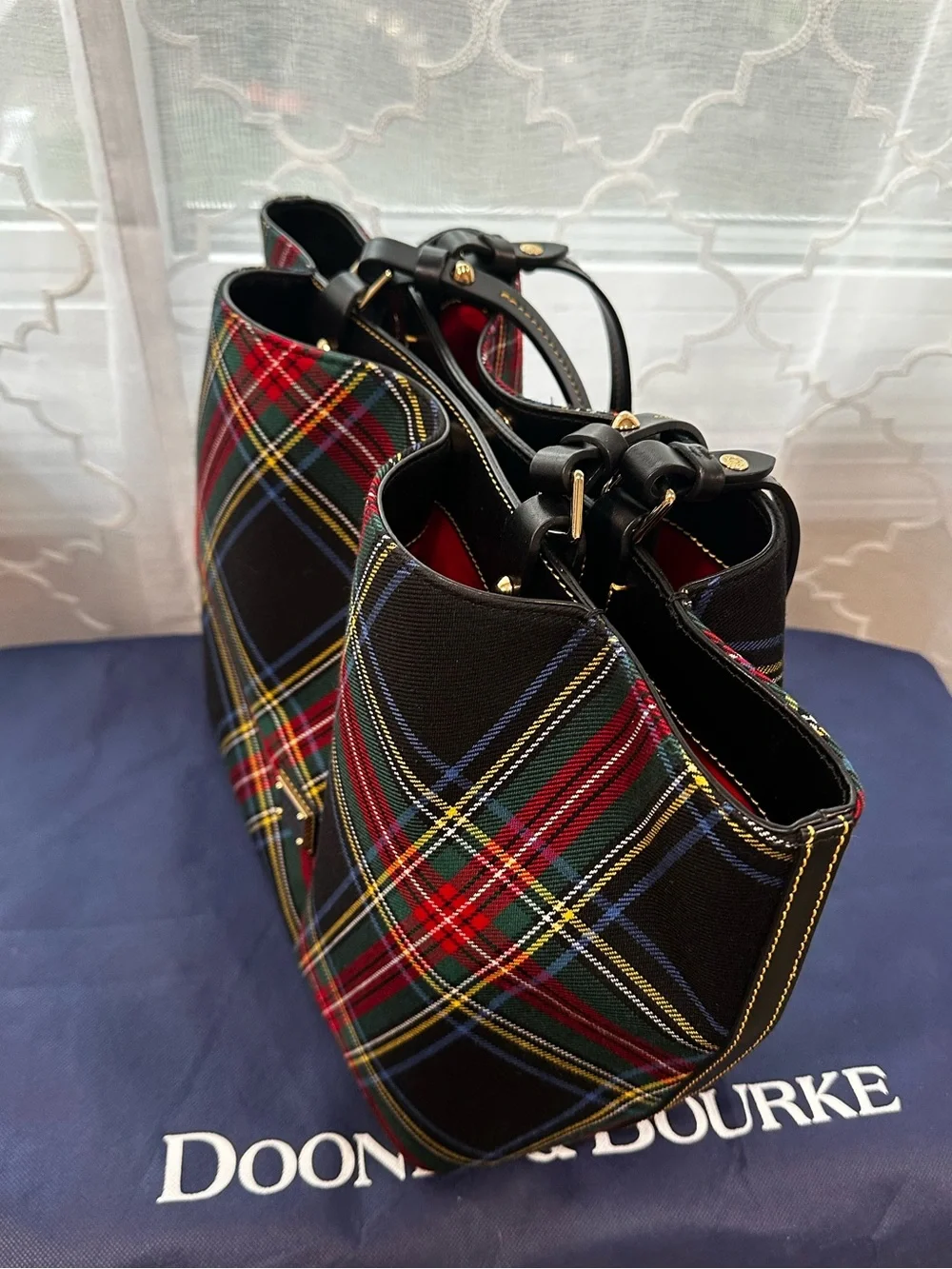 Dooney & Bourke Black Tartan Flynn Tote & Matching Wallet Set - Gently Used